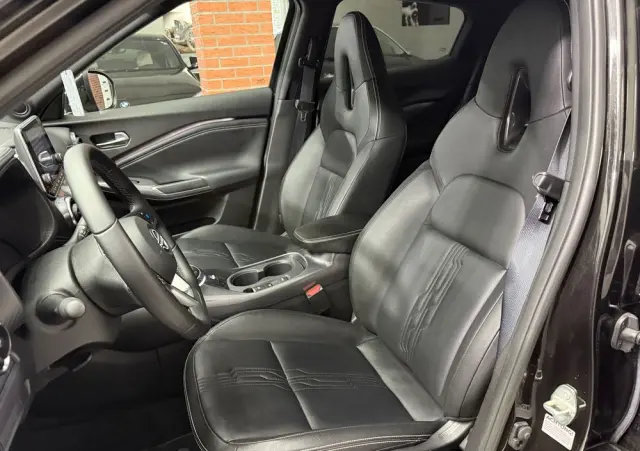 NISSAN Juke 1.6 Hybrid 4AMT Tekna