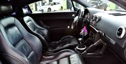 AUDI TT 