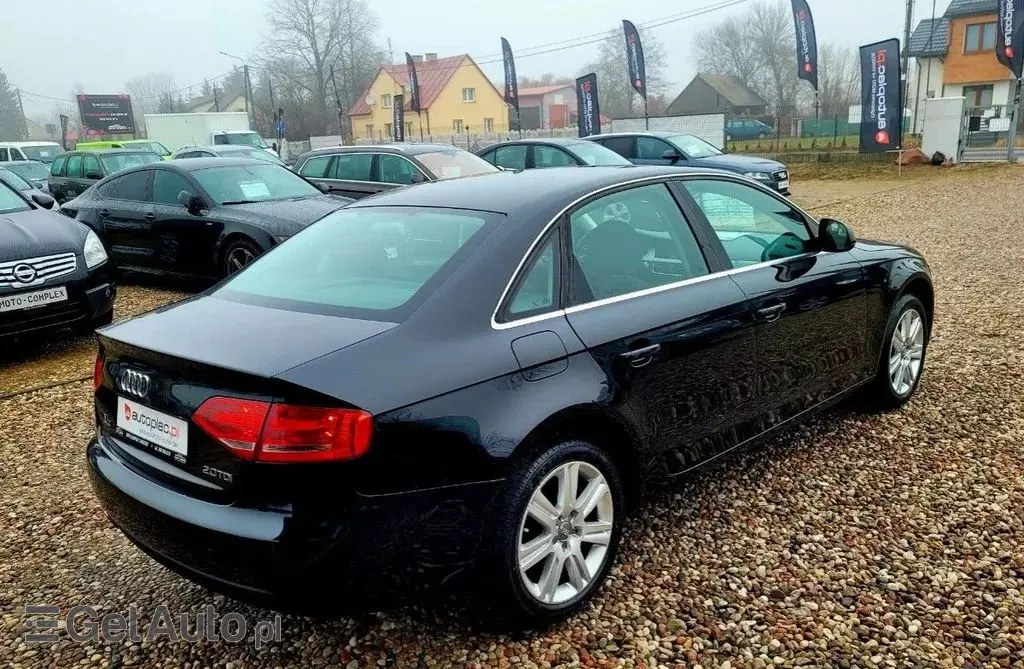AUDI A4 