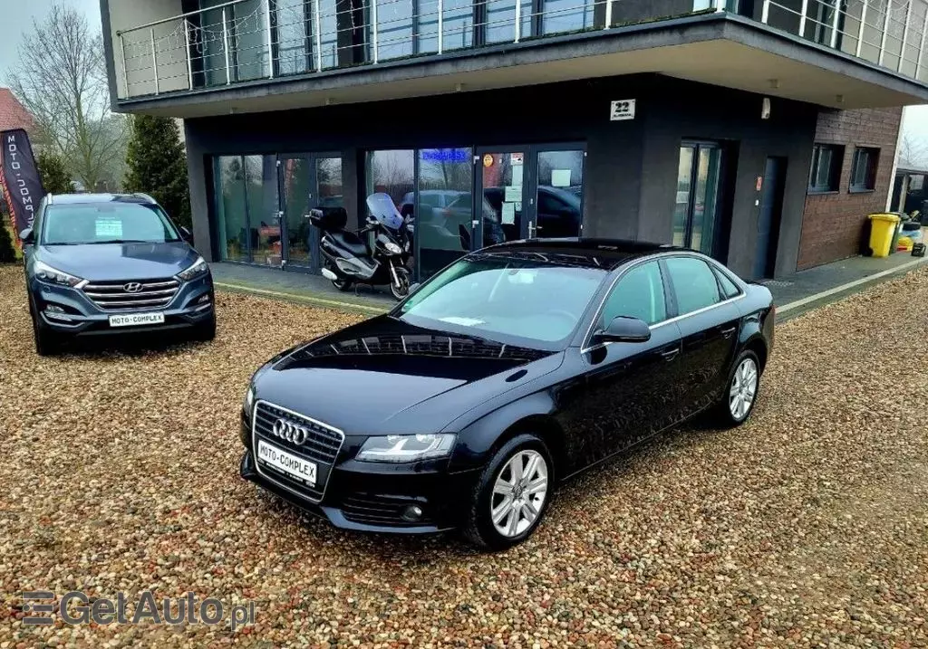 AUDI A4 