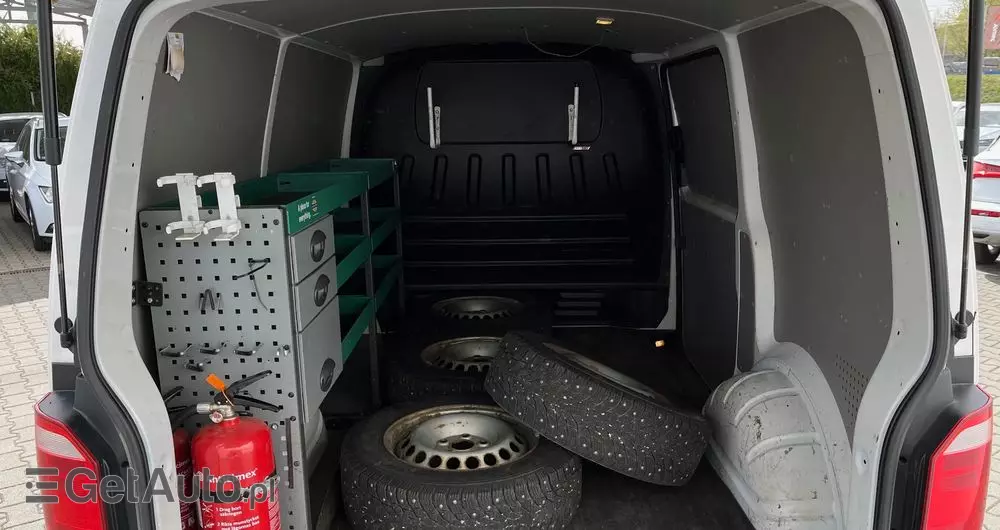 VOLKSWAGEN Transporter 