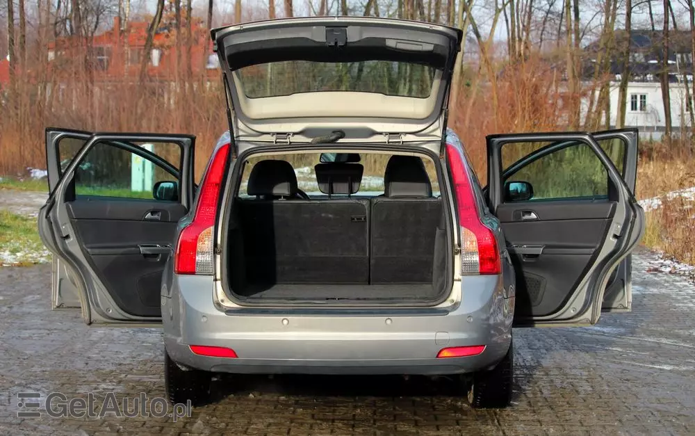 VOLVO V50 1.6D Momentum