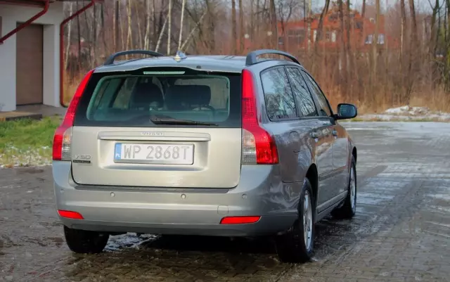VOLVO V50 1.6D Momentum
