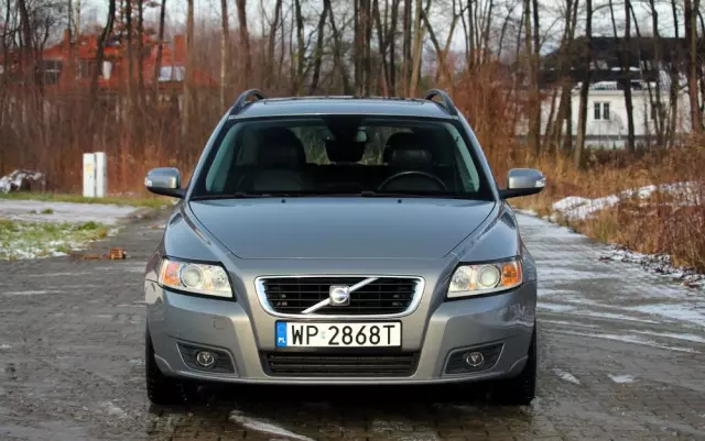 VOLVO V50 1.6D Momentum