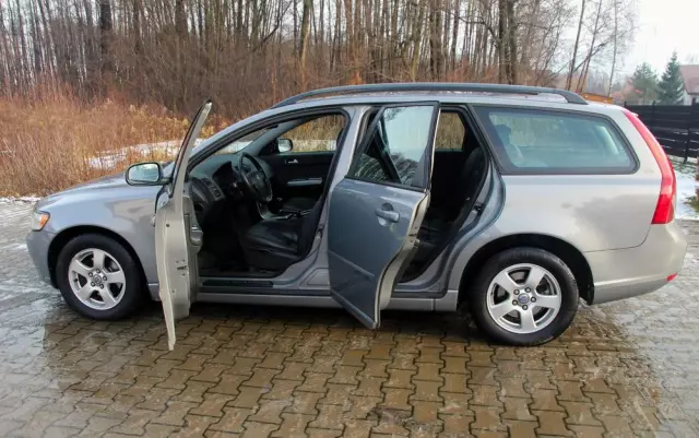 VOLVO V50 1.6D Momentum