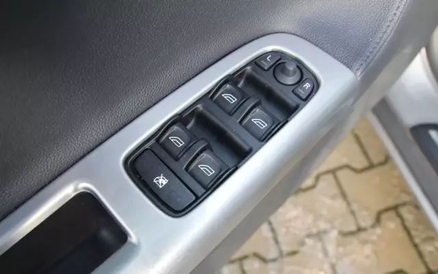 VOLVO V50 1.6D Momentum