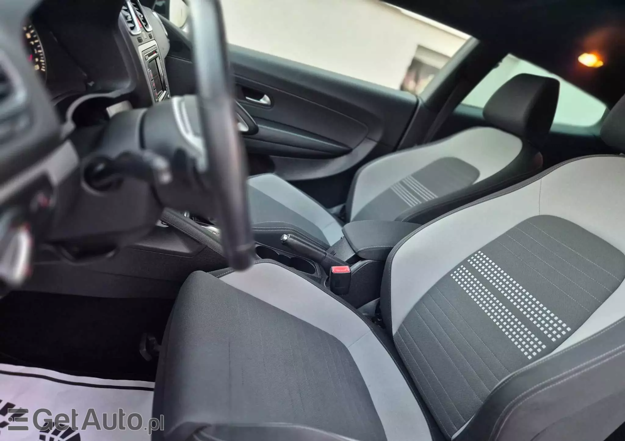 VOLKSWAGEN Scirocco 2.0 TDI DSG Life
