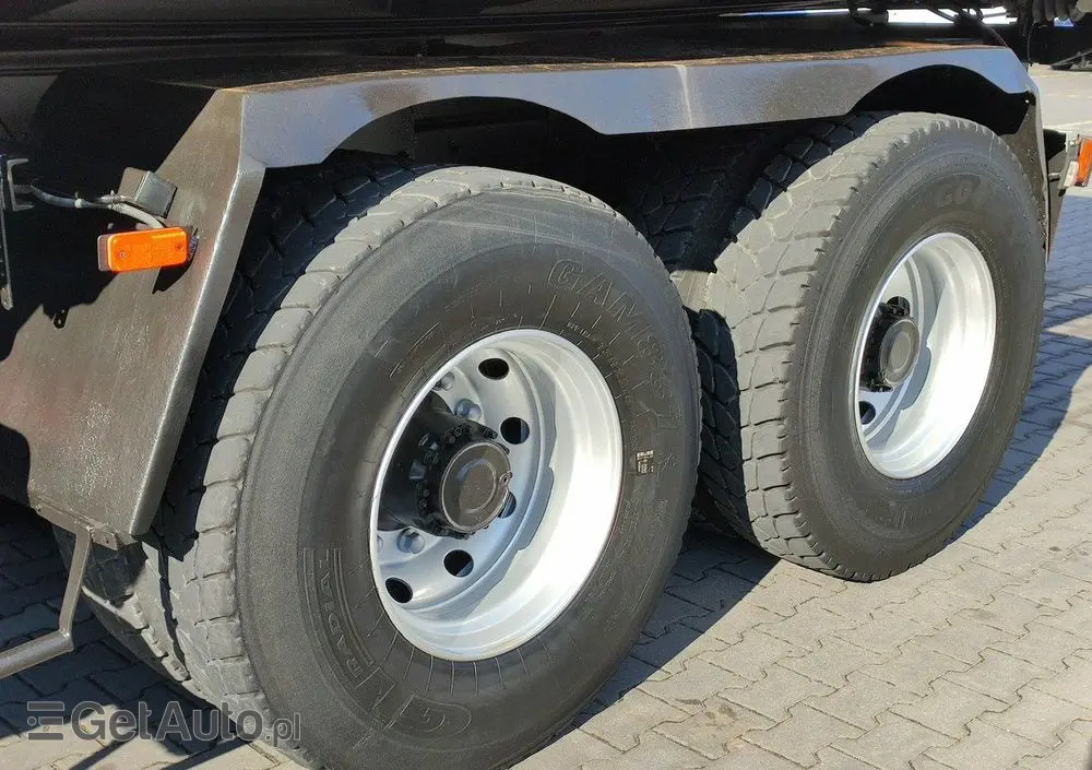 RENAULT Kerax 26.370  6x4 Mocny HDS FASSI F110 