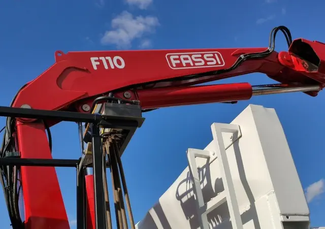 RENAULT Kerax 26.370  6x4 Mocny HDS FASSI F110 