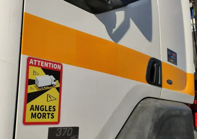 RENAULT Kerax 26.370  6x4 Mocny HDS FASSI F110 