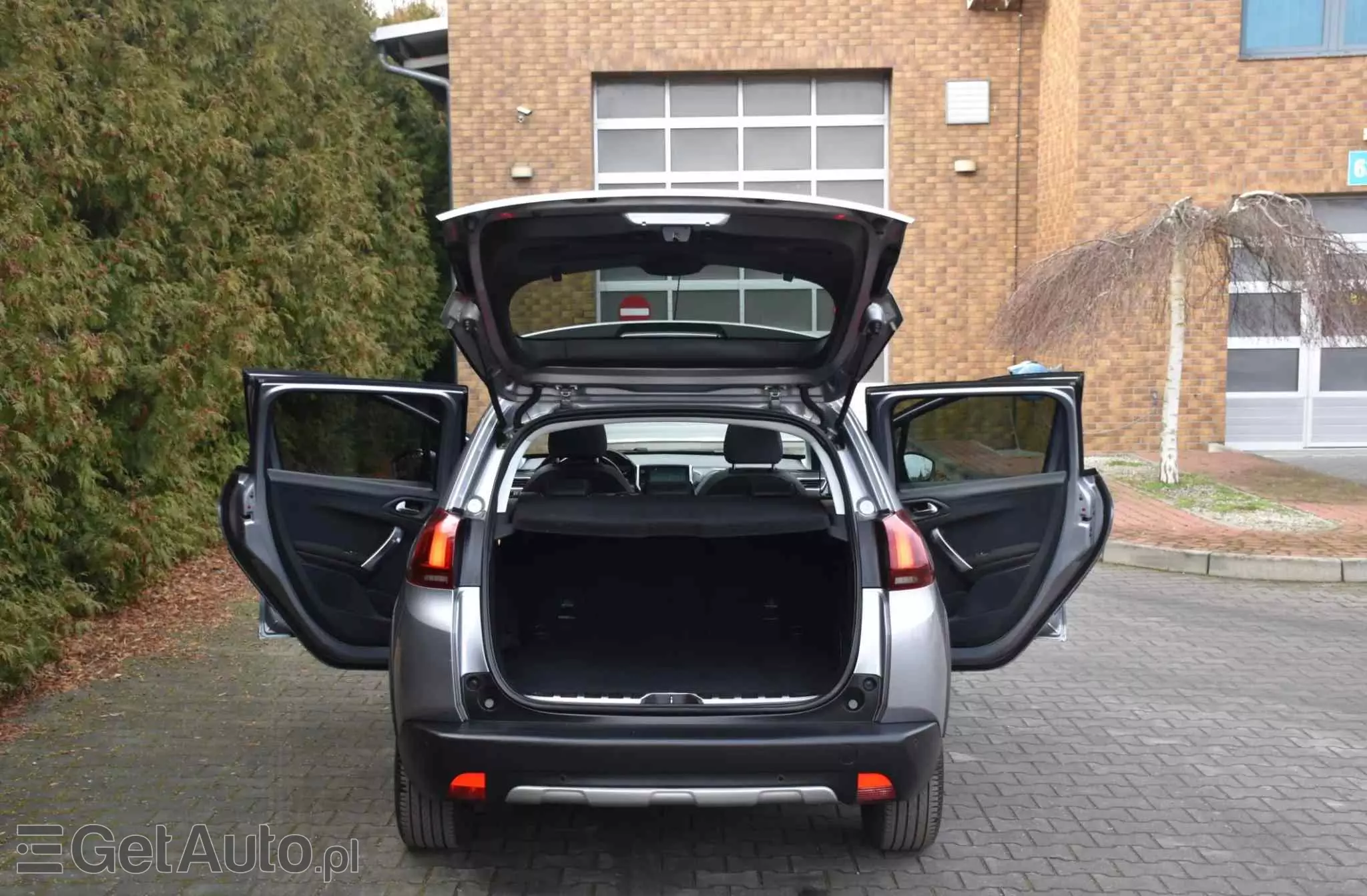 PEUGEOT 2008 PureTech 110 Stop&Start Crossway