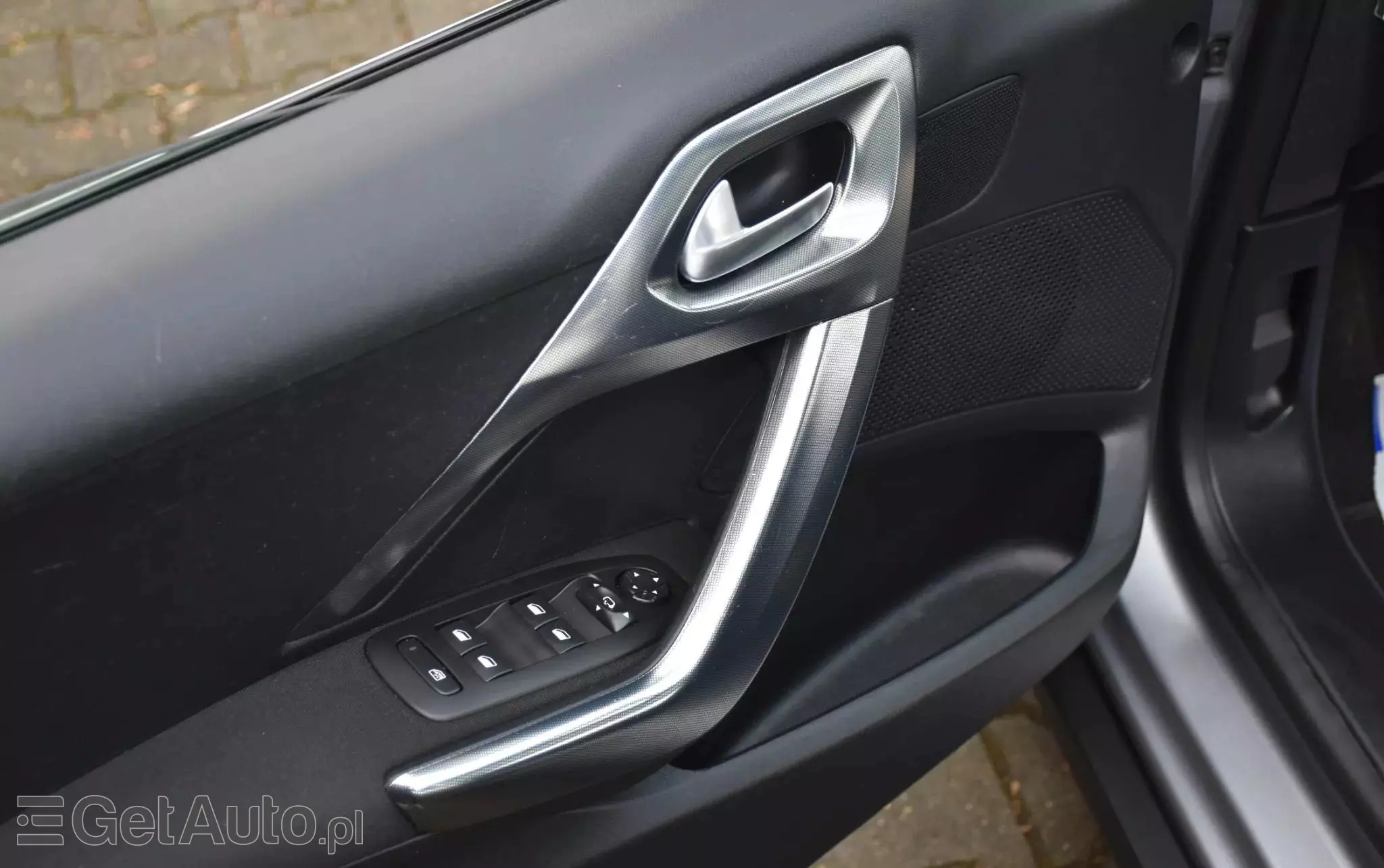 PEUGEOT 2008 PureTech 110 Stop&Start Crossway