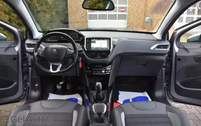 PEUGEOT 2008 PureTech 110 Stop&Start Crossway