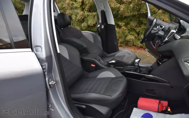 PEUGEOT 2008 PureTech 110 Stop&Start Crossway