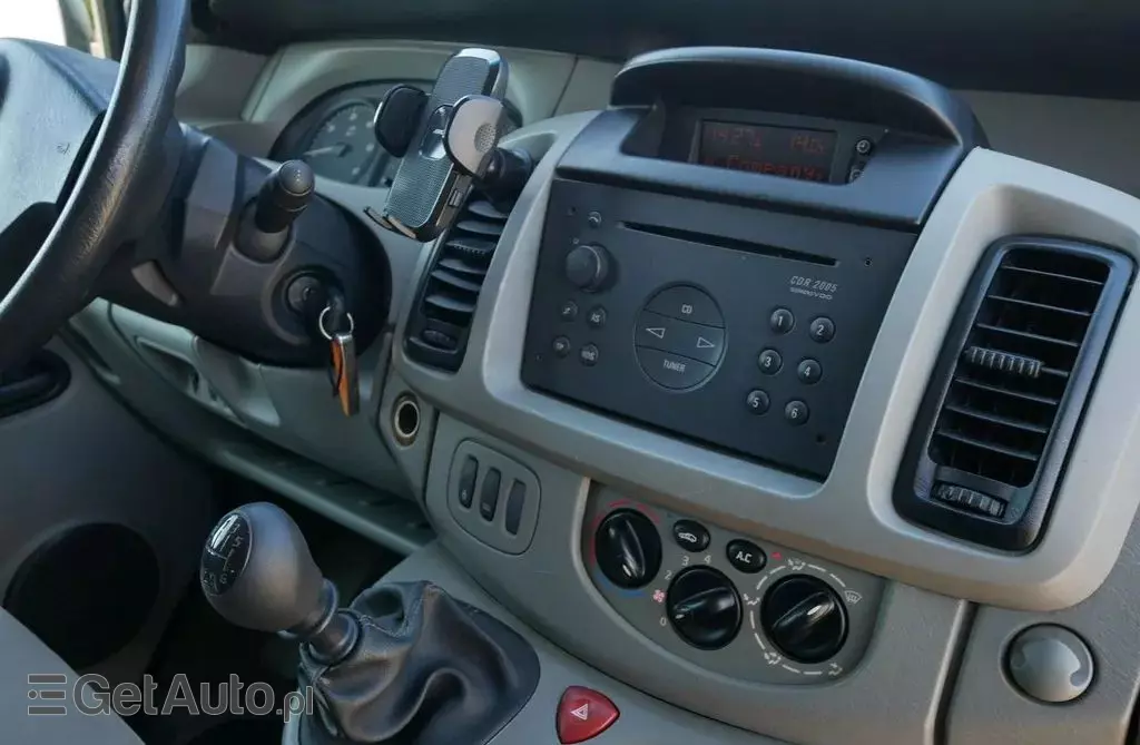 OPEL Vivaro 
