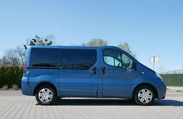OPEL Vivaro 