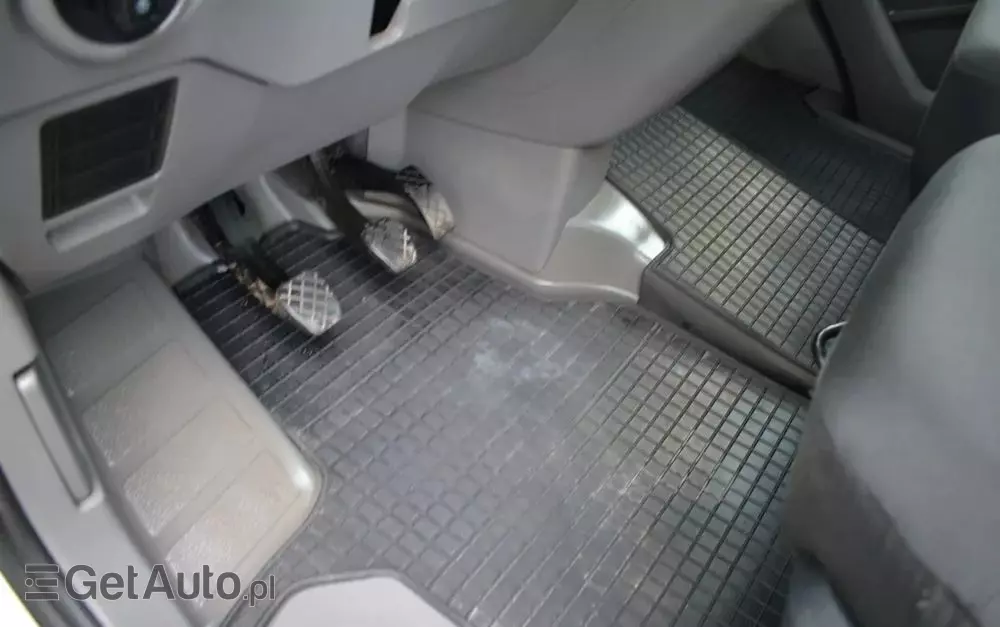 VOLKSWAGEN CRAFTER II 4MOTION 1-KABINA 