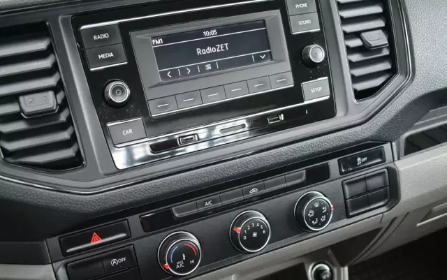 VOLKSWAGEN CRAFTER II 4MOTION 1-KABINA 