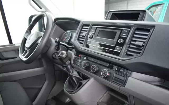 VOLKSWAGEN CRAFTER II 4MOTION 1-KABINA 