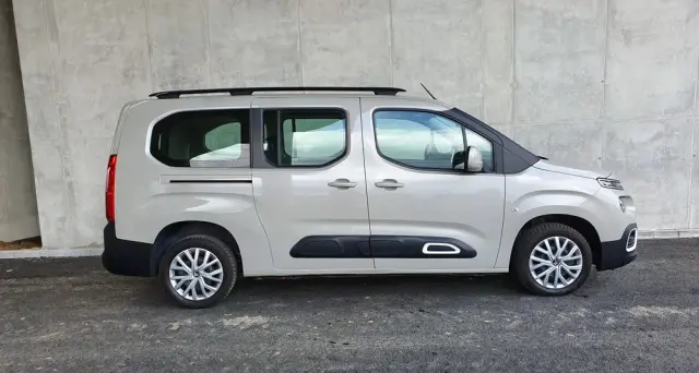 CITROËN Berlingo XL PureTech 110 LIVE PACK