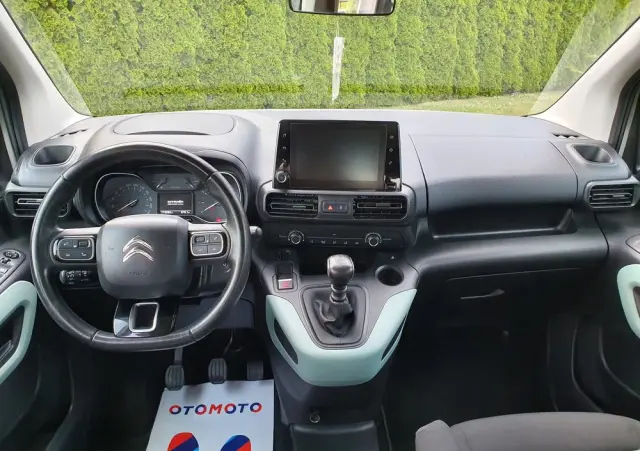 CITROËN Berlingo XL PureTech 110 LIVE PACK