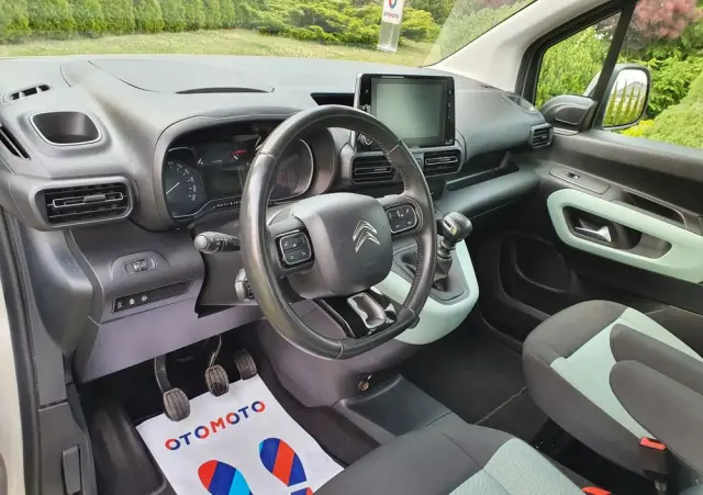 CITROËN Berlingo XL PureTech 110 LIVE PACK
