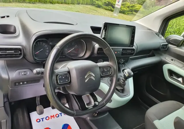 CITROËN Berlingo XL PureTech 110 LIVE PACK