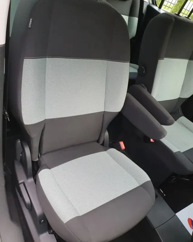 CITROËN Berlingo XL PureTech 110 LIVE PACK