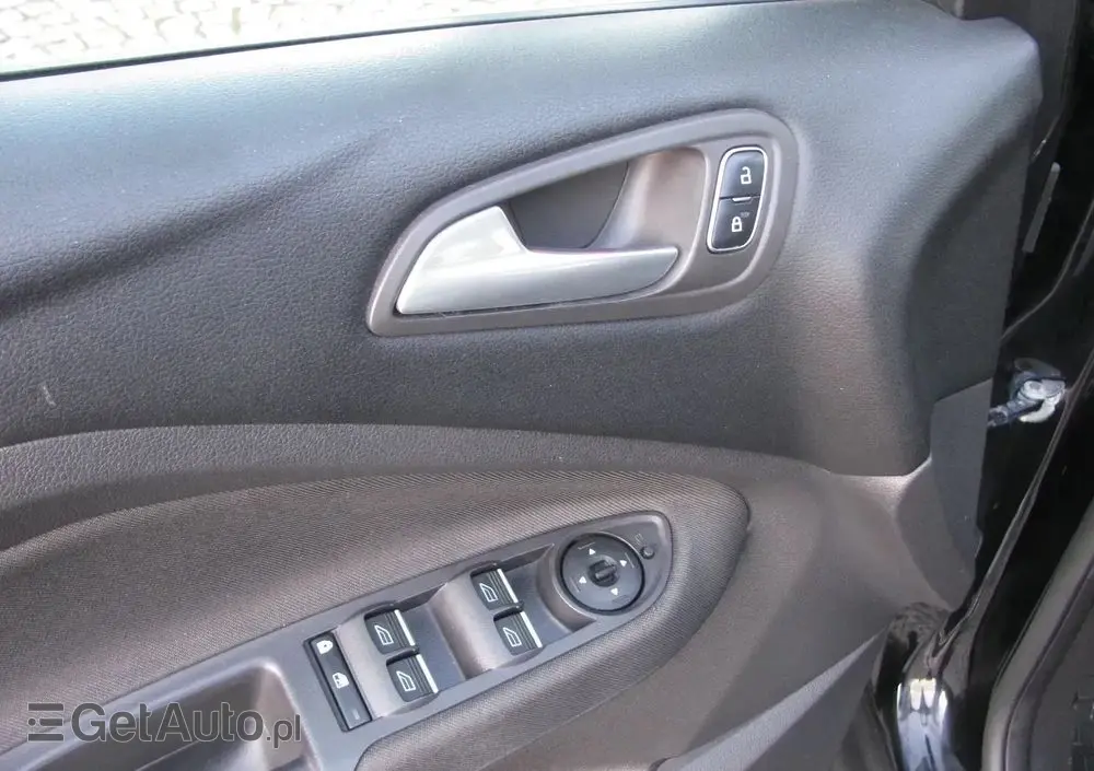 FORD C-MAX 1.5 TDCi Edition