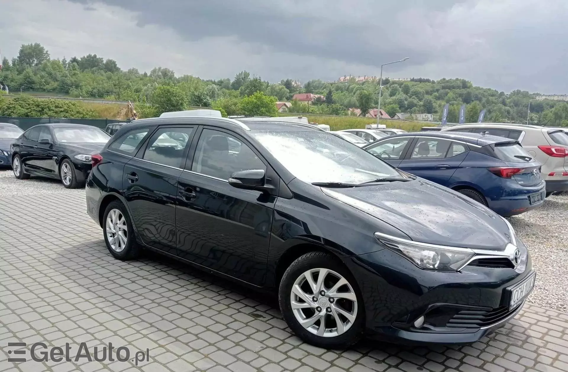 TOYOTA Auris 