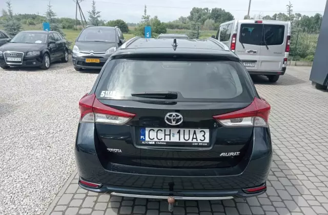 TOYOTA Auris 