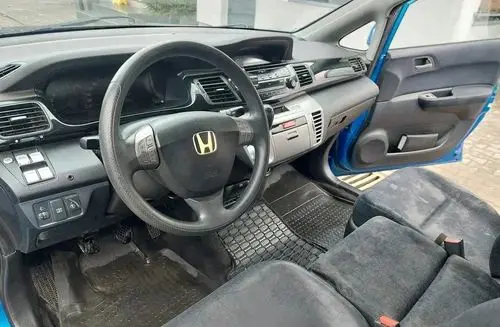 HONDA FR-V 