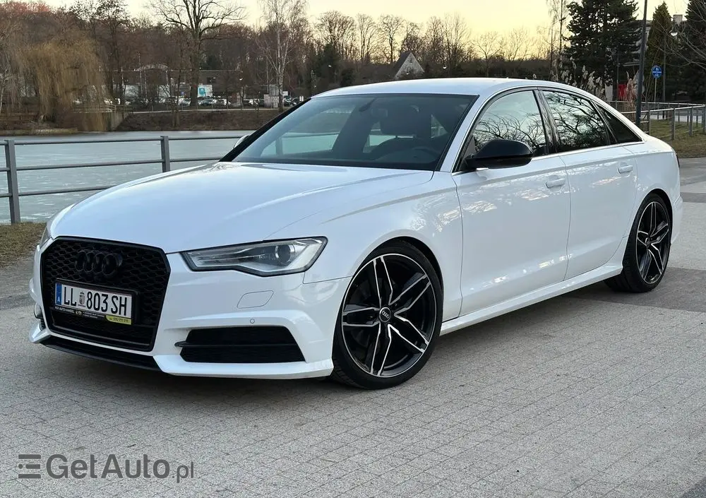 AUDI A6 Limousine 