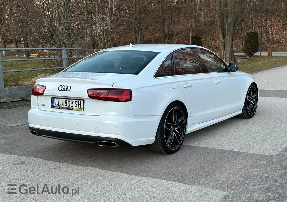 AUDI A6 Limousine 