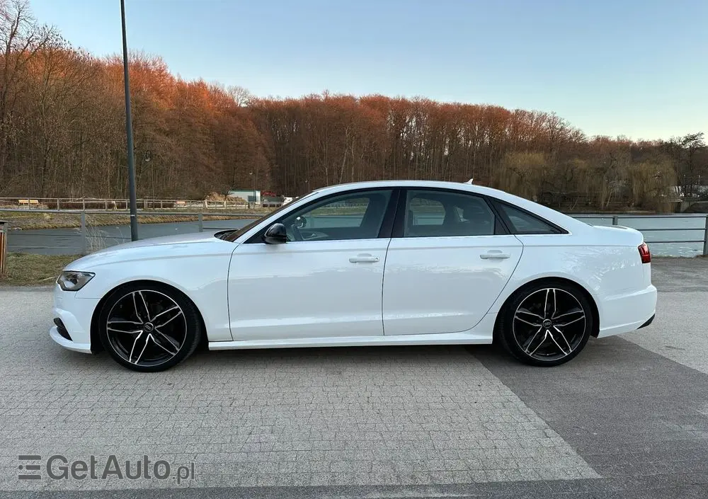 AUDI A6 Limousine 