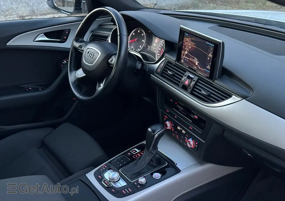 AUDI A6 Limousine 