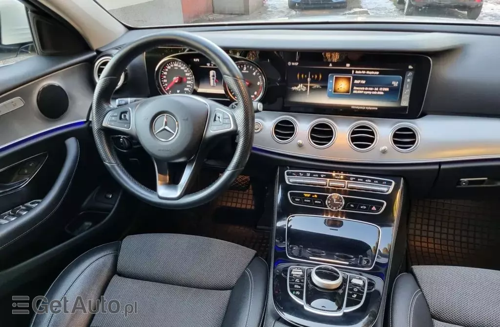 MERCEDES-BENZ Klasa E 