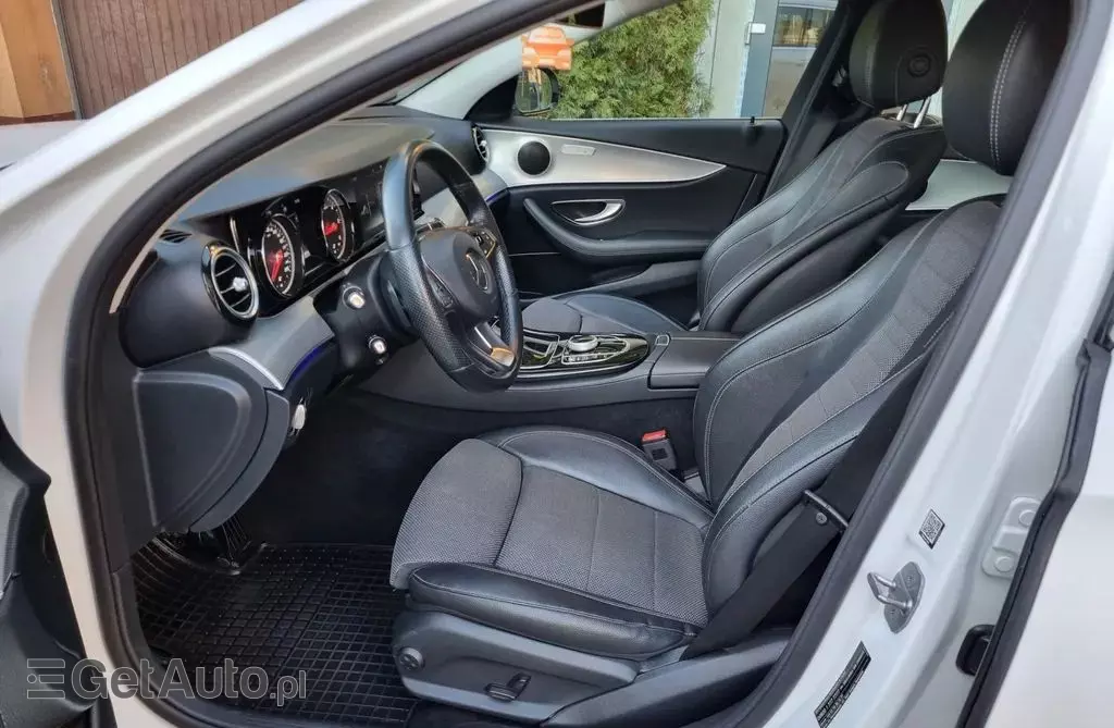 MERCEDES-BENZ Klasa E 