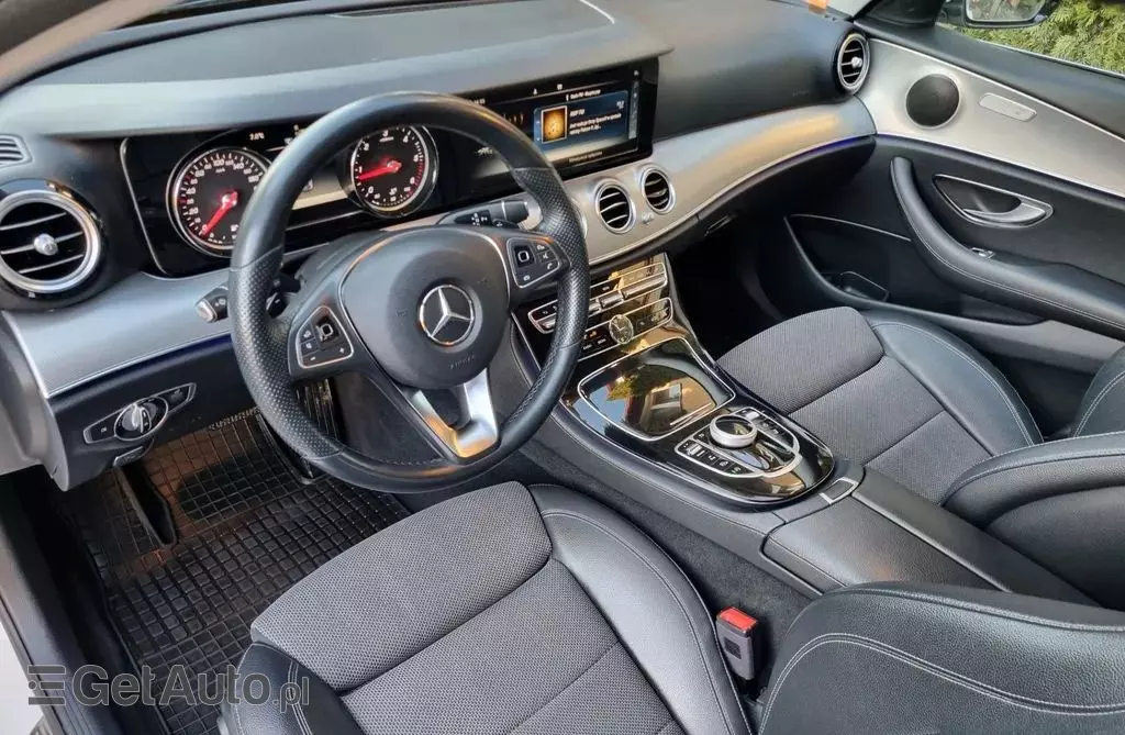 MERCEDES-BENZ Klasa E 