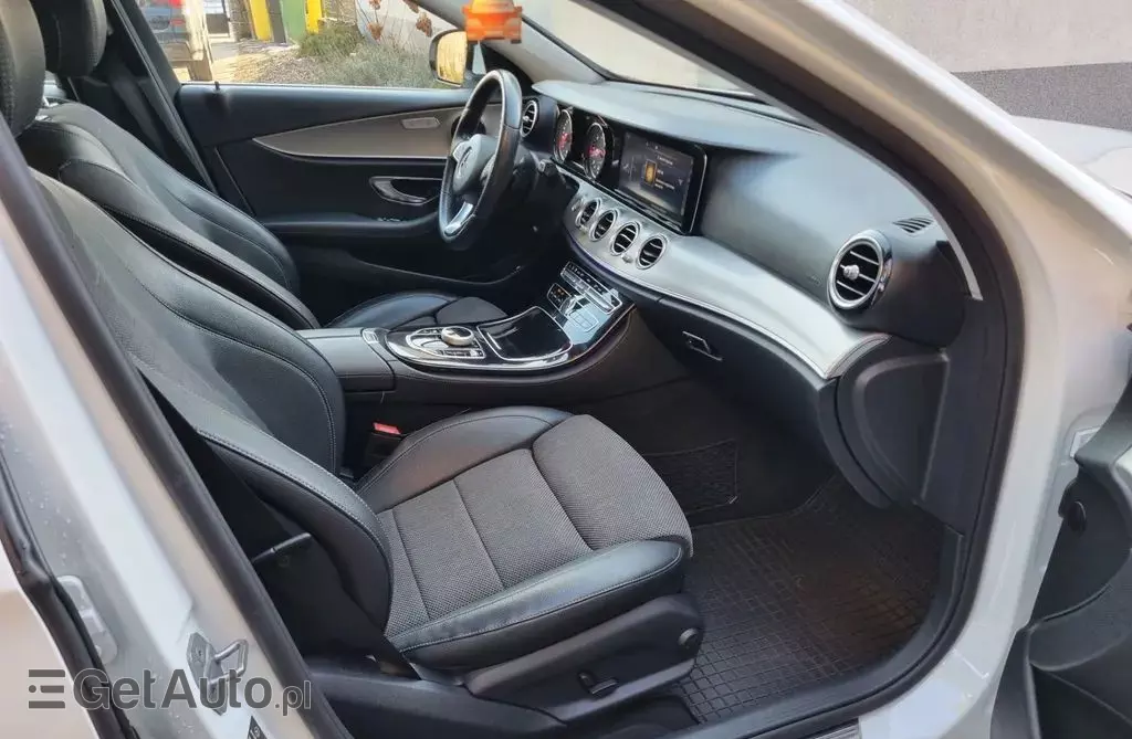 MERCEDES-BENZ Klasa E 