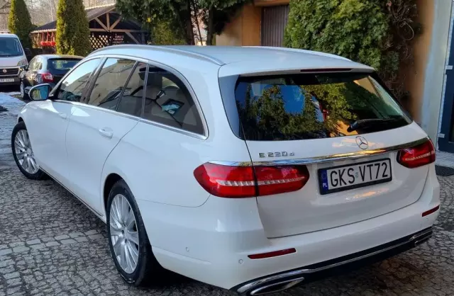 MERCEDES-BENZ Klasa E 