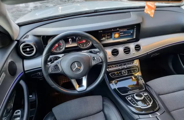 MERCEDES-BENZ Klasa E 