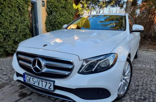 MERCEDES-BENZ Klasa E 