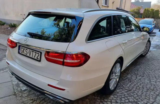 MERCEDES-BENZ Klasa E 