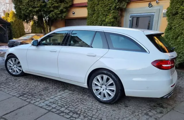 MERCEDES-BENZ Klasa E 