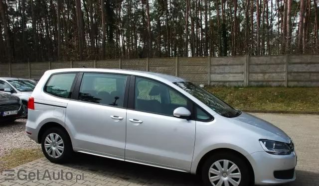 VOLKSWAGEN Sharan 