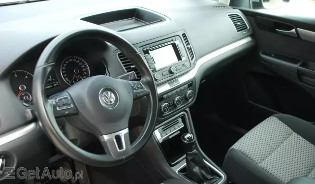 VOLKSWAGEN Sharan 