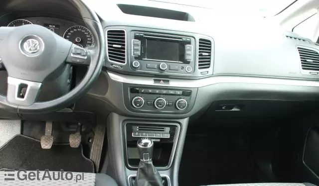 VOLKSWAGEN Sharan 