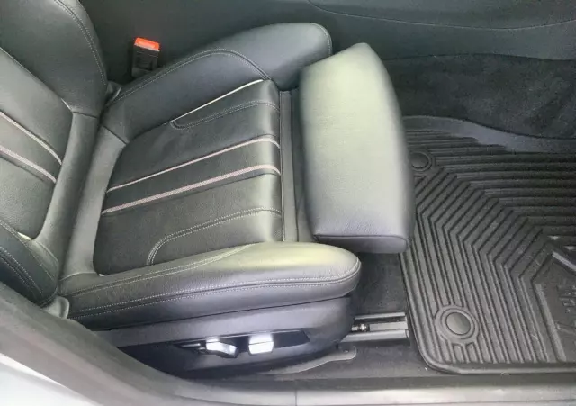 BMW Seria 5 540i GPF xDrive Luxury Line