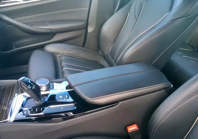 BMW Seria 5 540i GPF xDrive Luxury Line